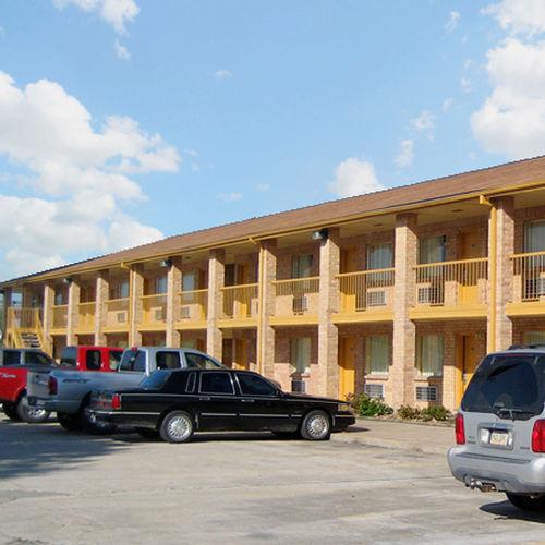 Palace Inn Rosenberg Extérieur photo